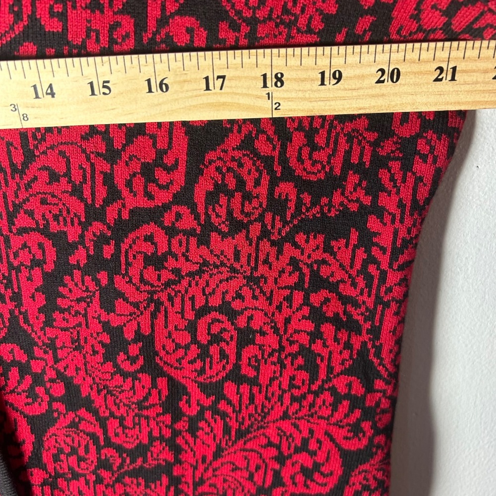 JM Collection Women's Red Black Damask Knit Cardigan‎ Sweater XL Button Front - Picture 4 of 7